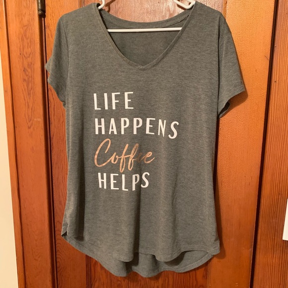 Apt. 9 Tops - Graphic tee Apt. 9 Tops - Graphic tee